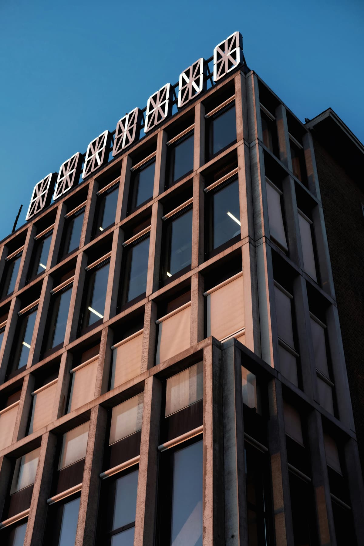 Kantoorgebouw Claes & Partners aan de Bondgenotenlaan